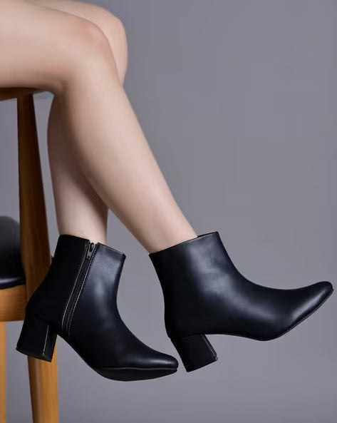 Women Boots with Zip