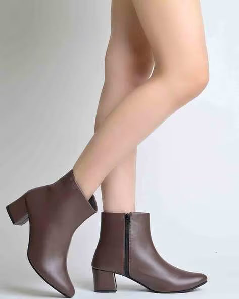 Women Boots with Zip