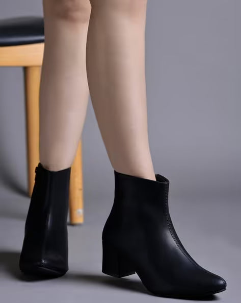 Women Boots with Zip