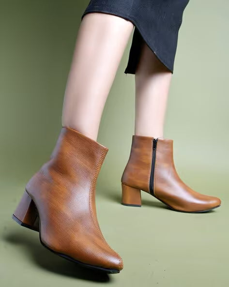 Women Boots with Zip